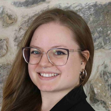 Nadine Hladik, Kursverwaltung